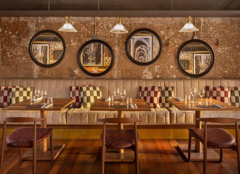Restaurant Photo