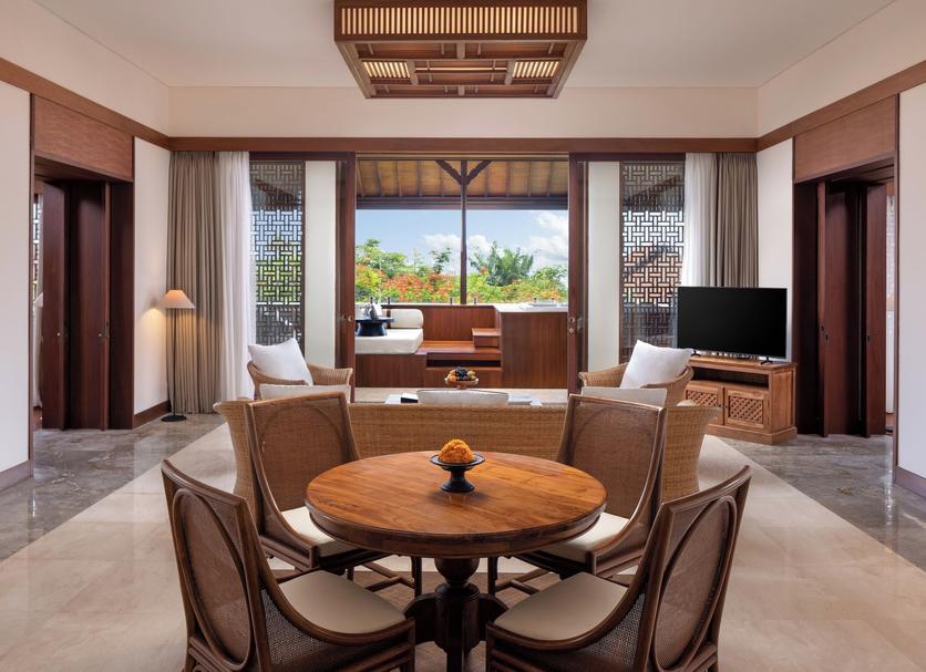 Dining room Photo