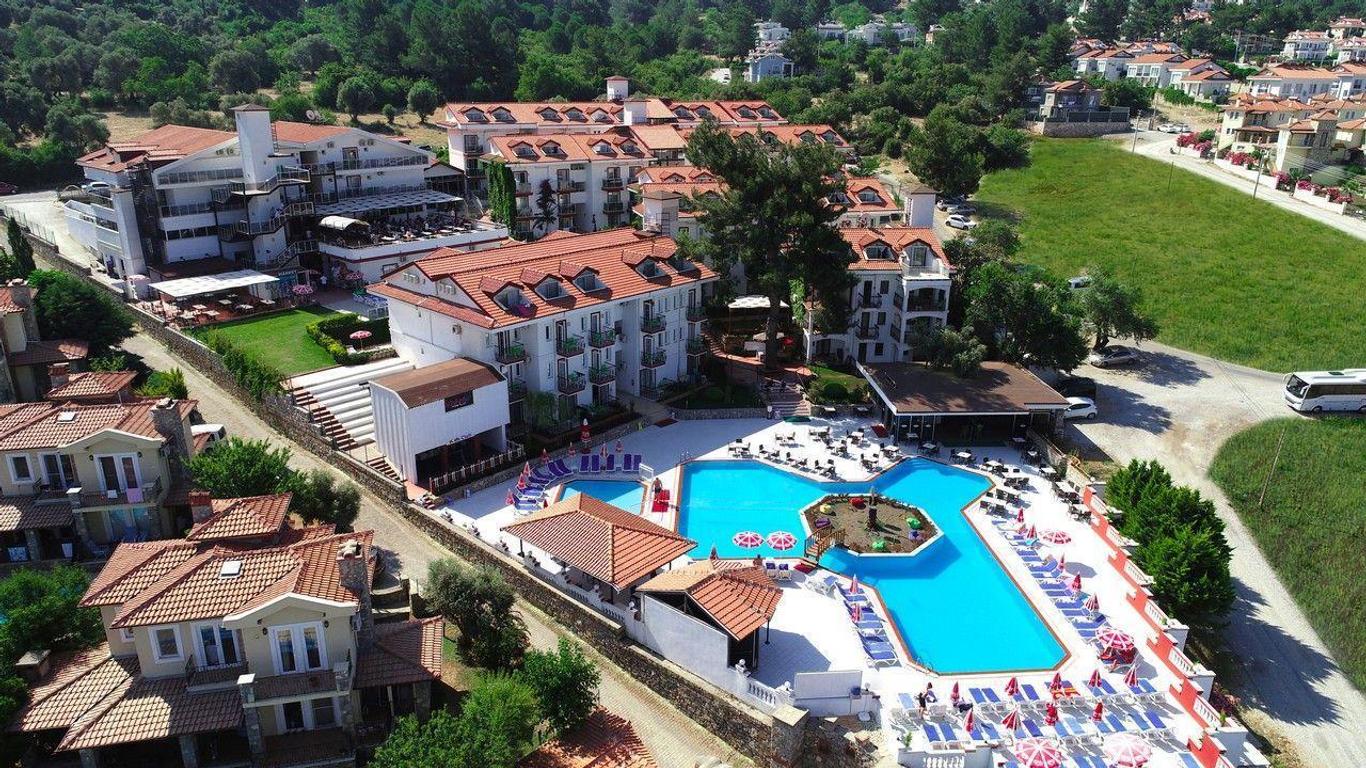 Sunshine Holiday Resort