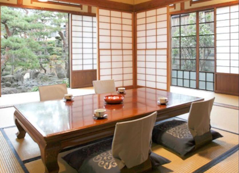 Dining room Photo