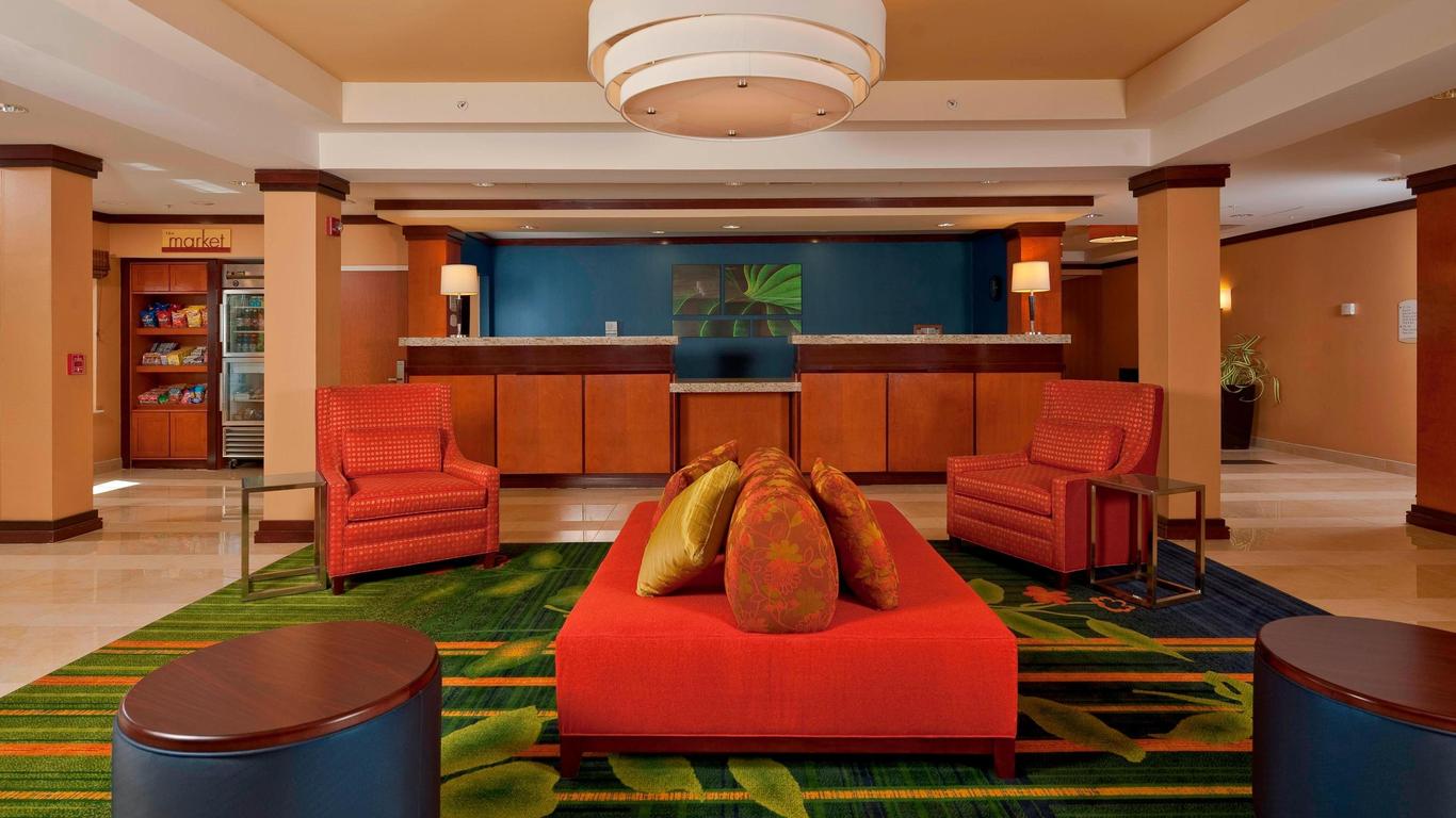 Fairfield Inn & Suites by Marriott Brunswick Freeport