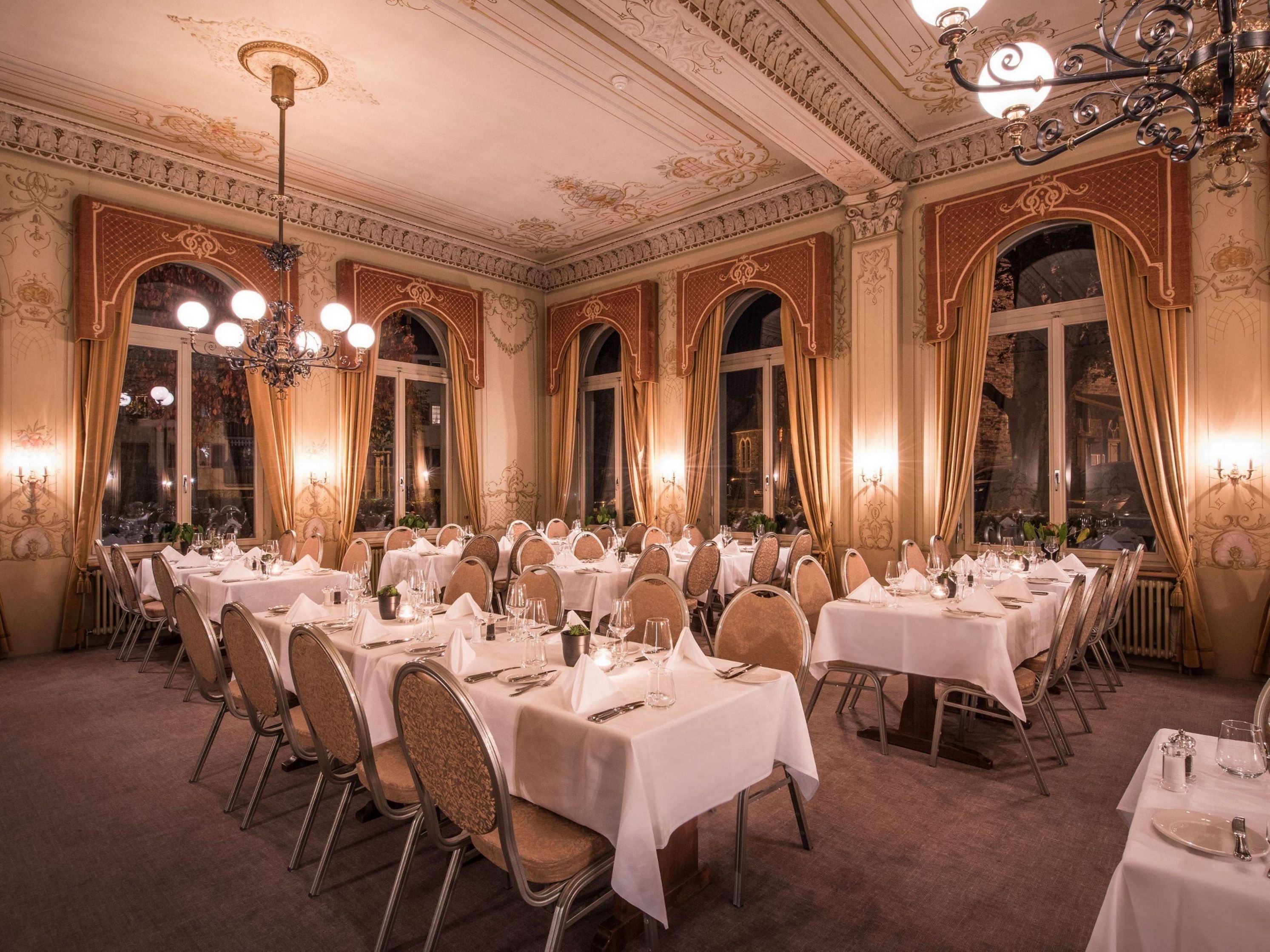 Banquet hall