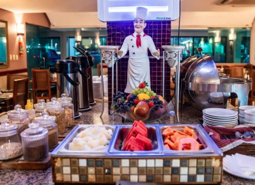 Buffet Photo