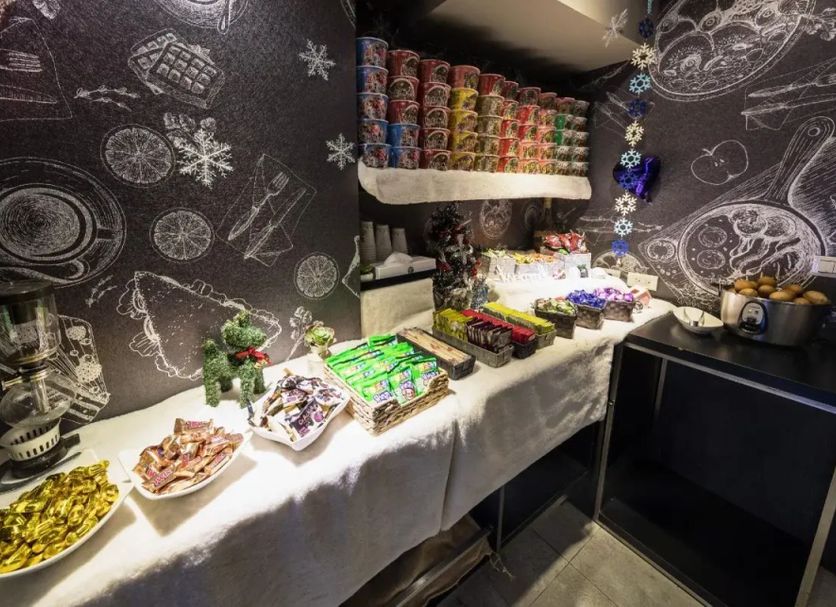 Buffet Photo