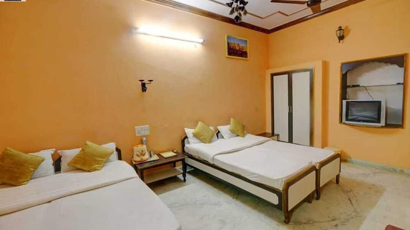 Hotel Jaisal Palace