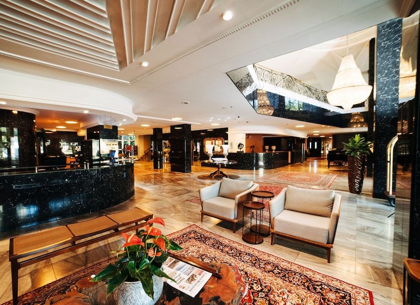 Lobby Photo