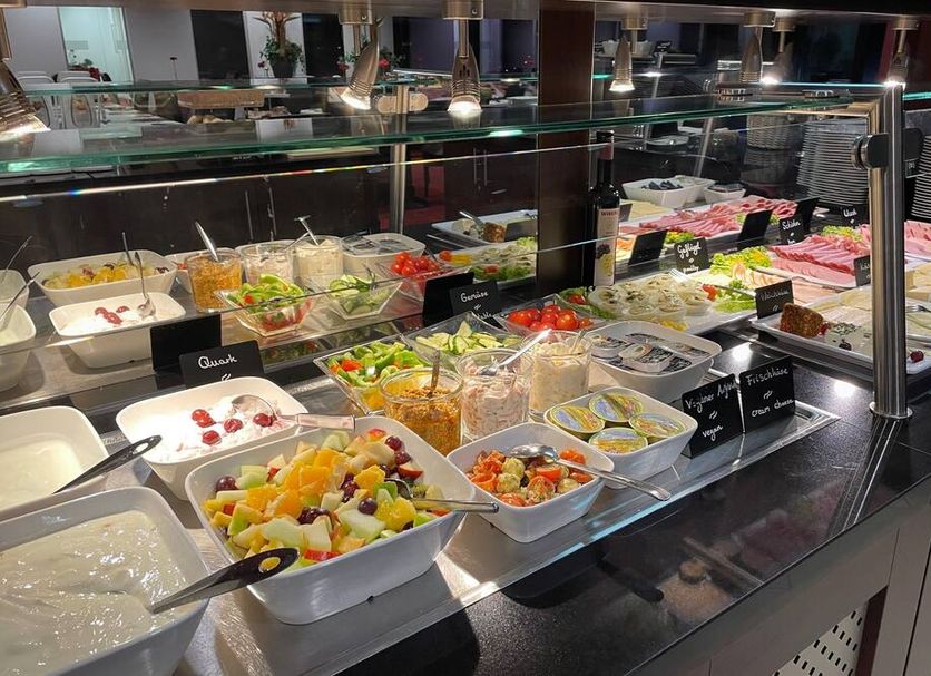 Buffet Photo