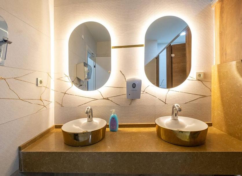 Bathroom Photo
