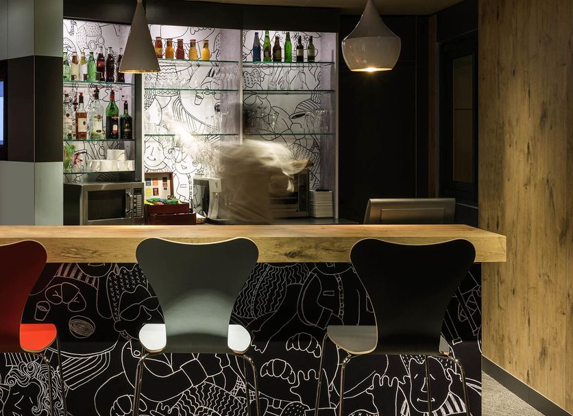 Bar Photo