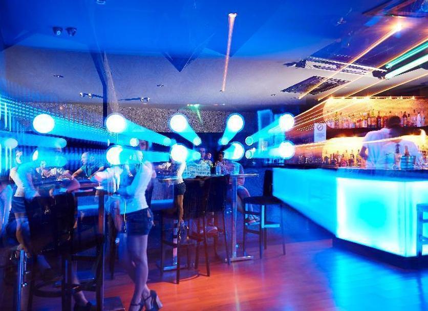 Bar Photo