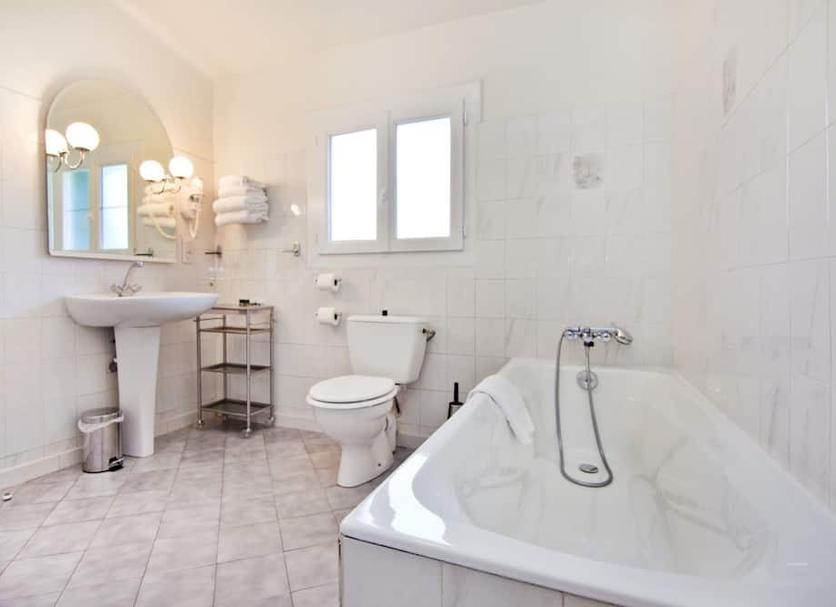 Bathroom Photo