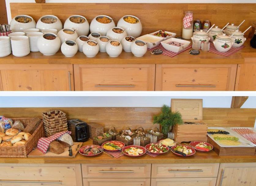 Buffet Photo