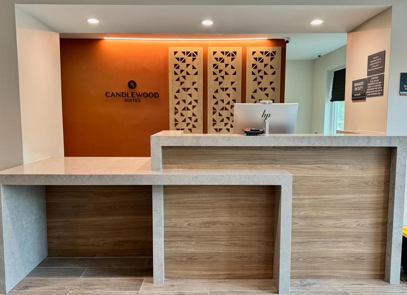 Front desk Photo