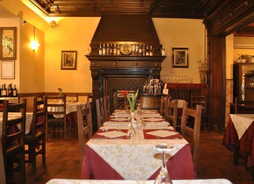 Restaurant Photo