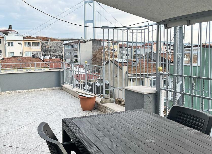 Balcony Photo