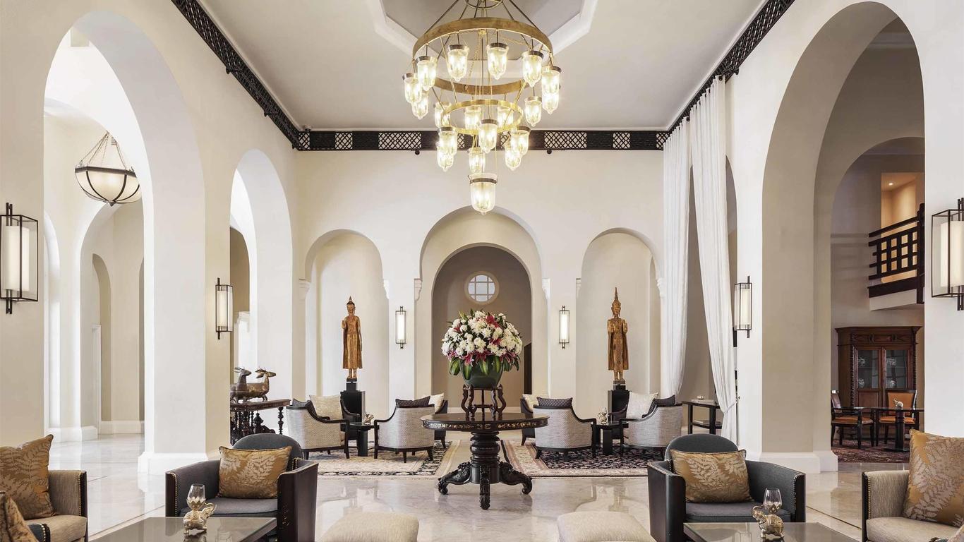 Raffles Hotel Le Royal