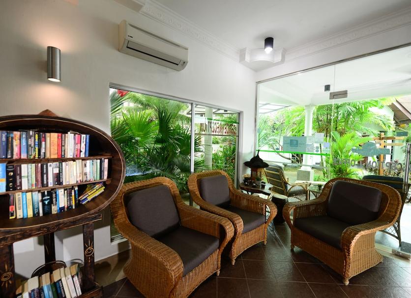 Lounge Photo