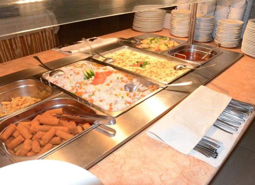 Buffet Photo