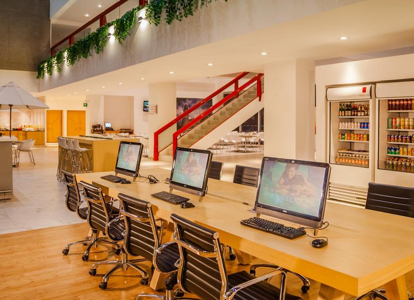Business centre Photo