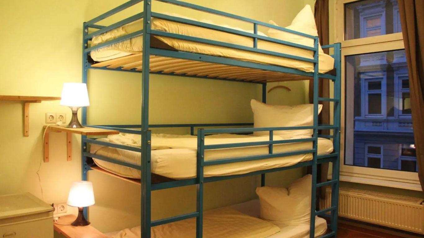 Buch-Ein-Bett Hostel