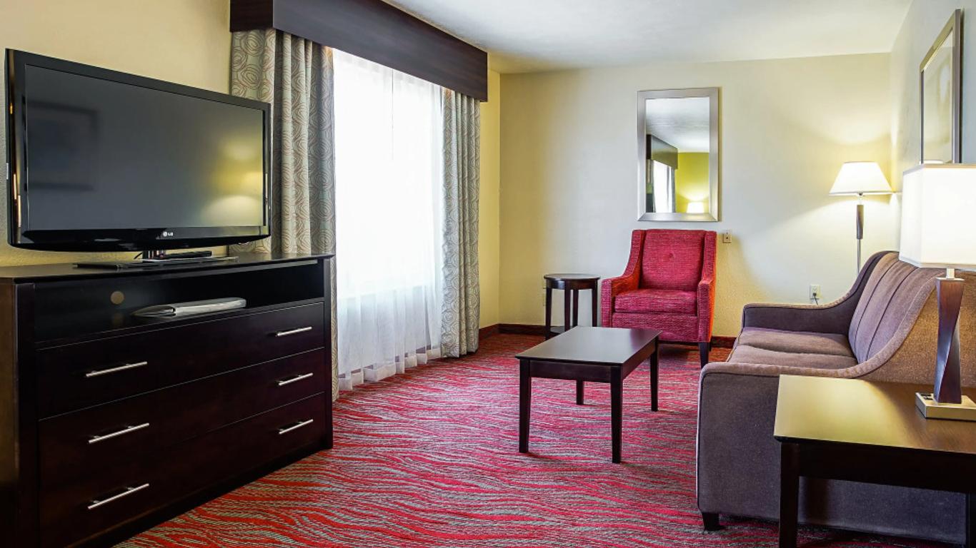 Holiday Inn Express & Suites Indianapolis North - Carmel By IHG