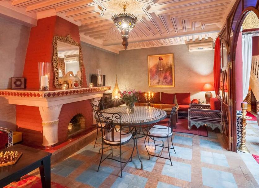 Dining room Photo