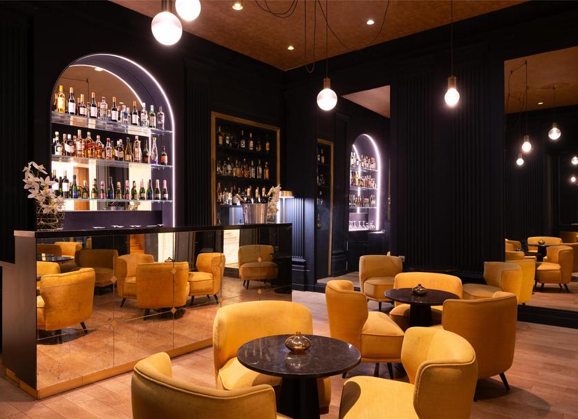 Bar Photo