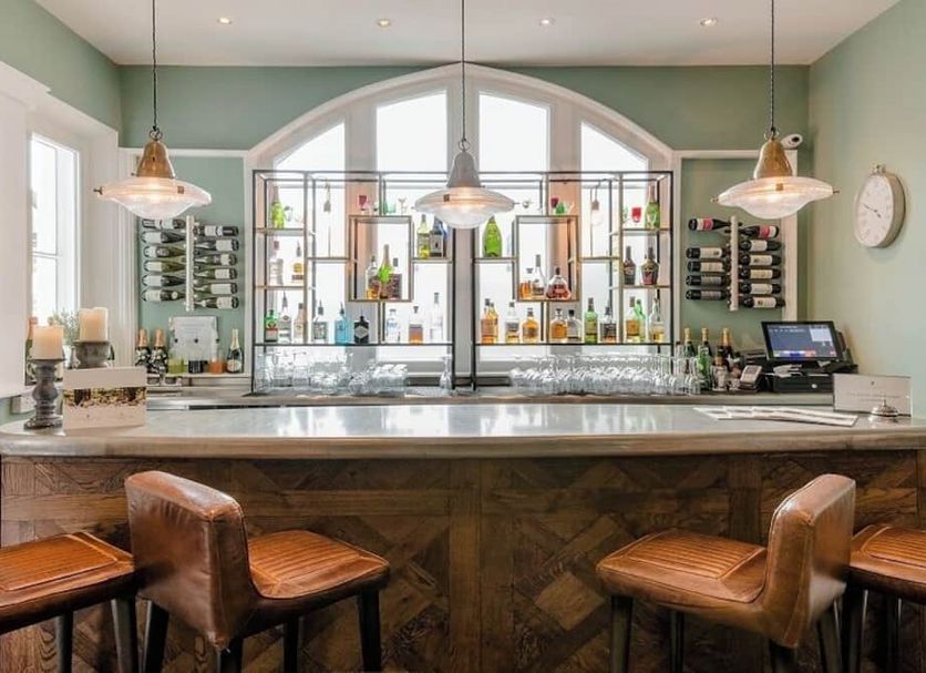 Bar Photo