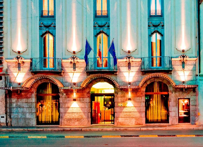 Building Photo