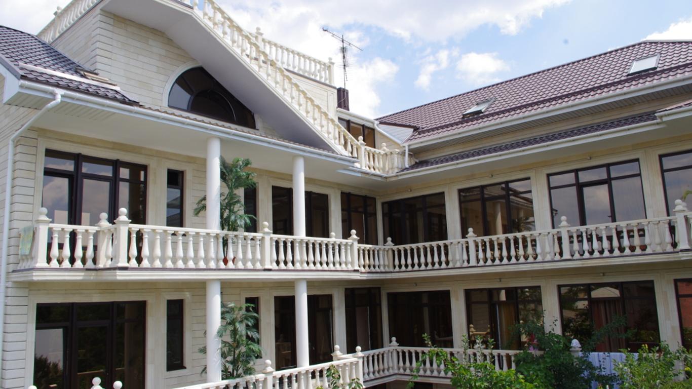 Guest House De Lux