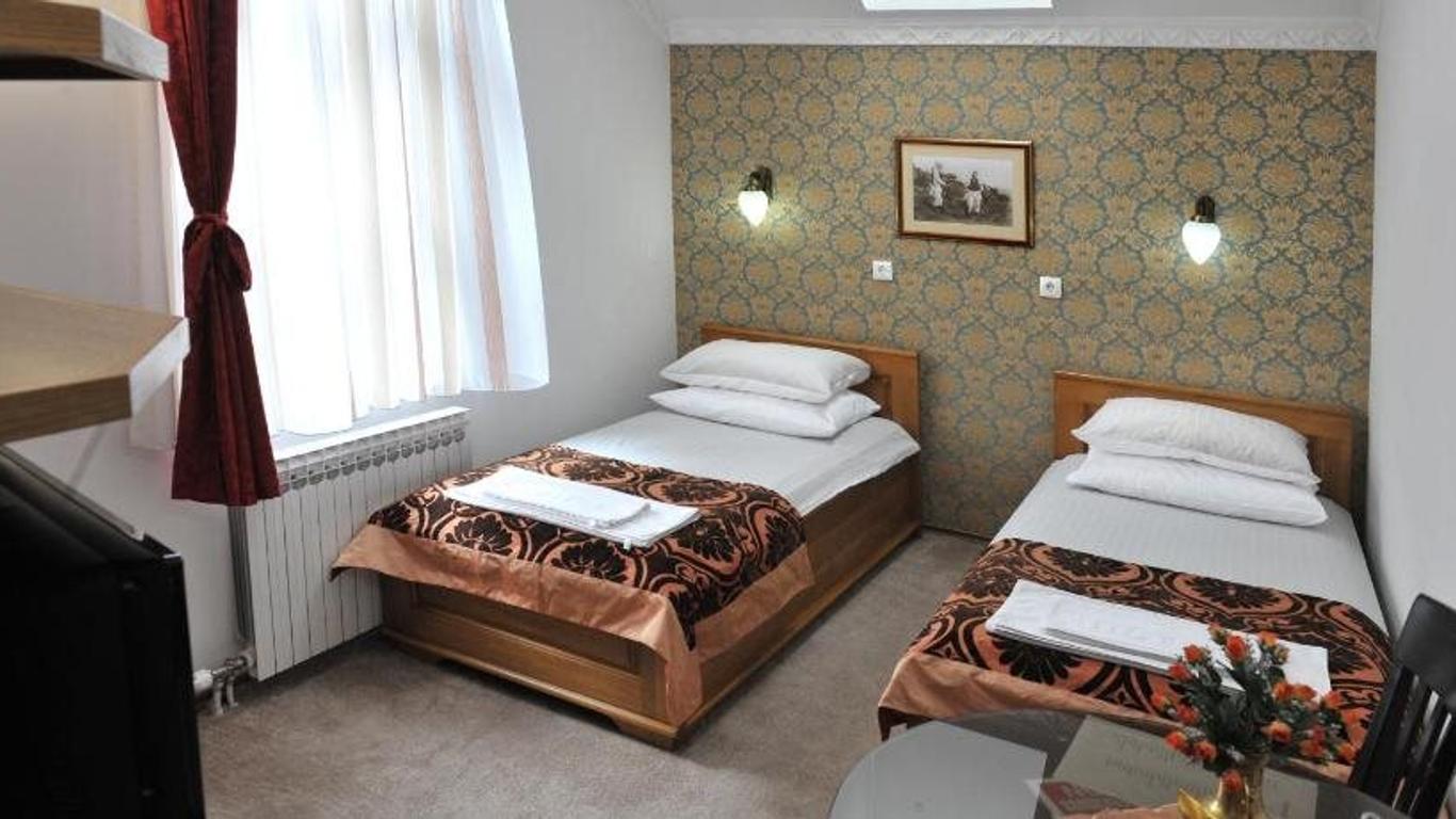 Hotel Latinski Most