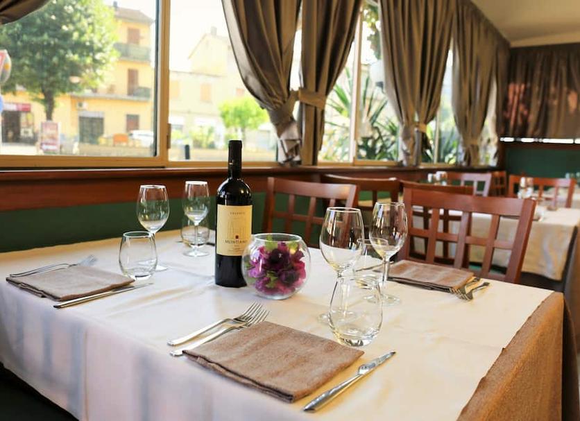 Restaurant Photo