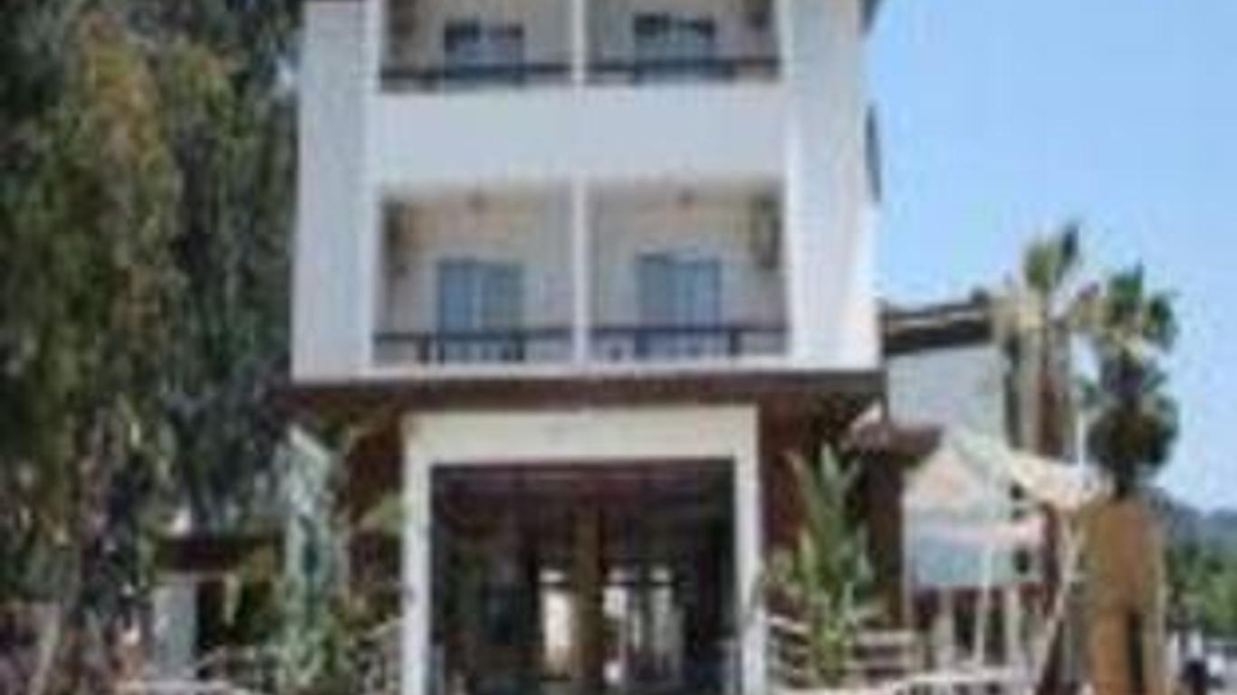 Munamar Beach Hotel