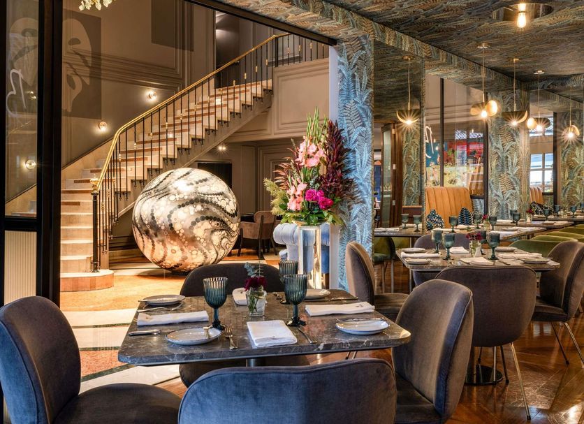 Restaurant Photo