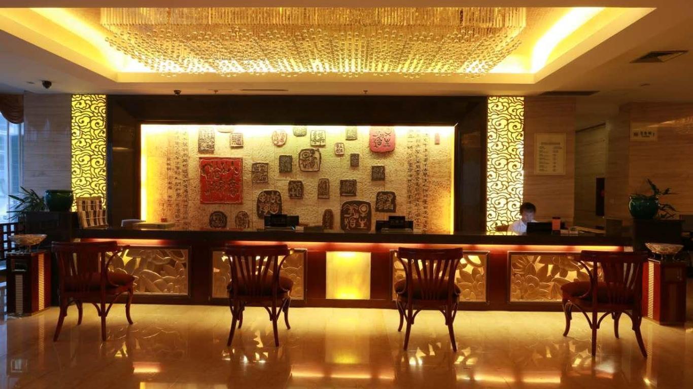 Jasper International Hotel