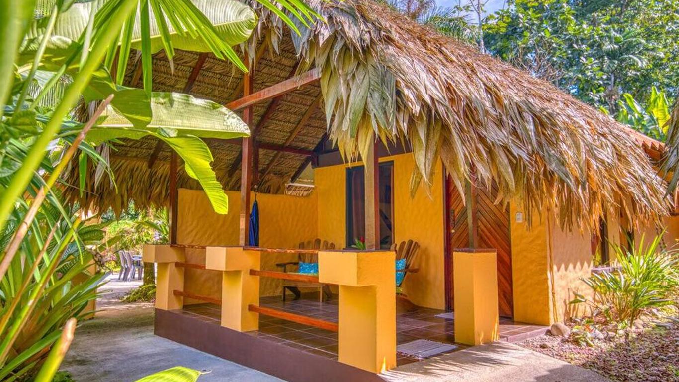Caribe Town Bungalows