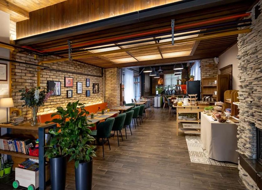 Restaurant Photo