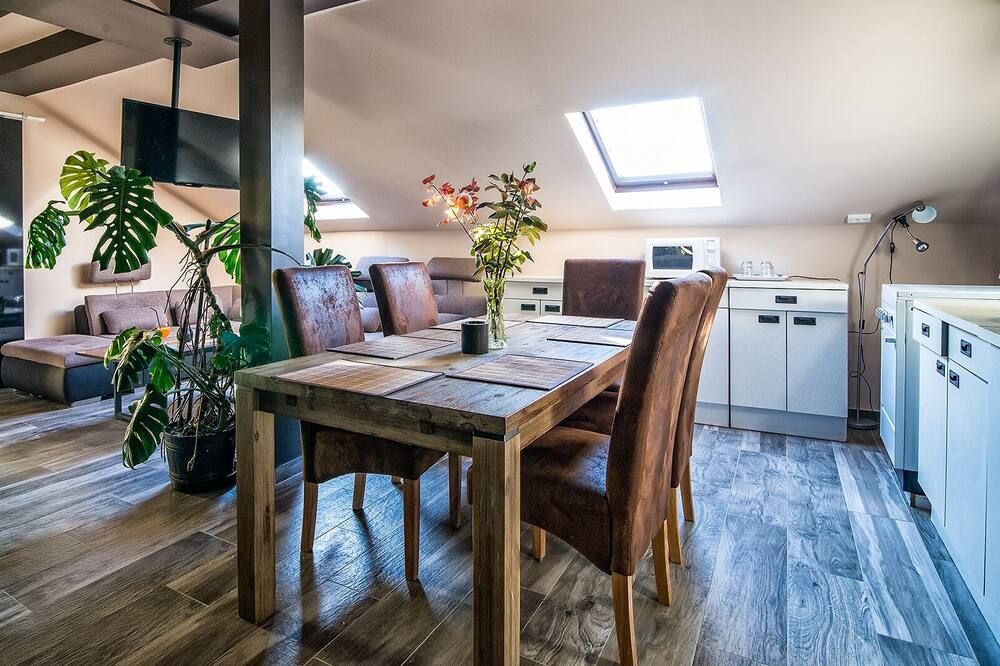 Dining room Photo