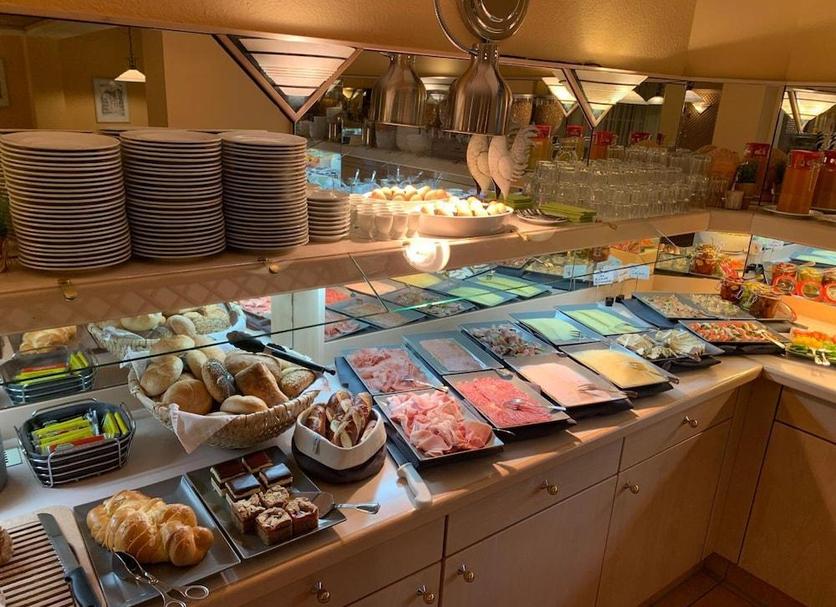 Buffet Photo