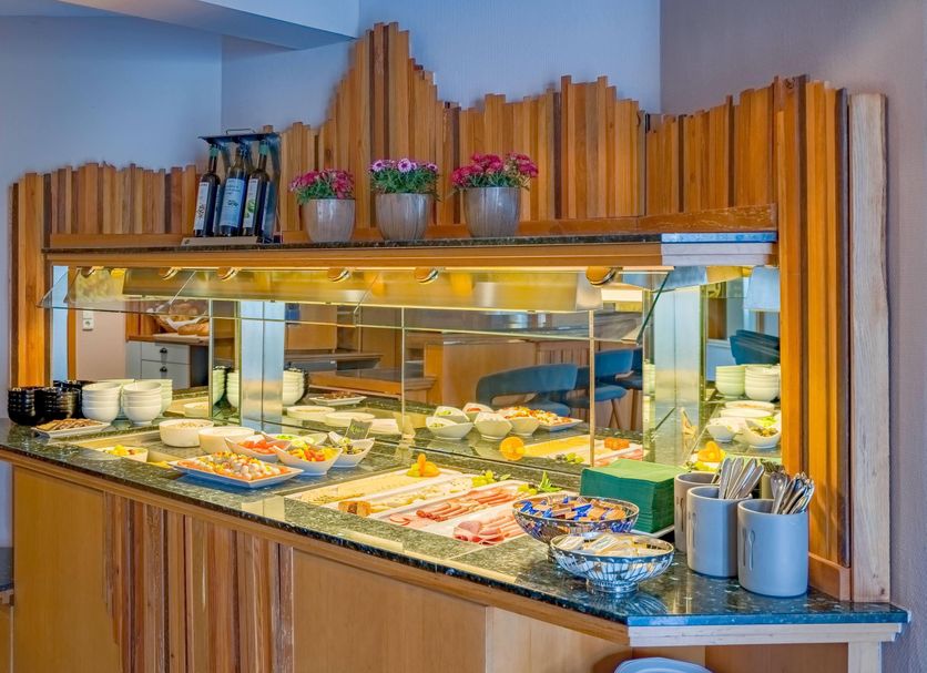 Buffet Photo