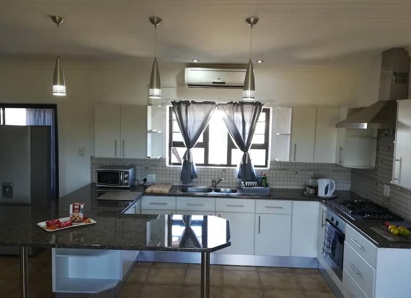 Kitchen Photo