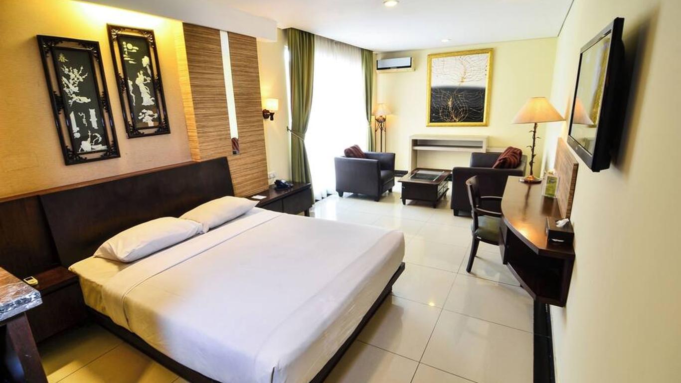 Losari Roxy Hotel