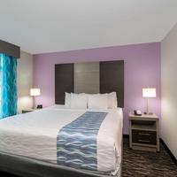 La Quinta Inn & Suites Clarksville