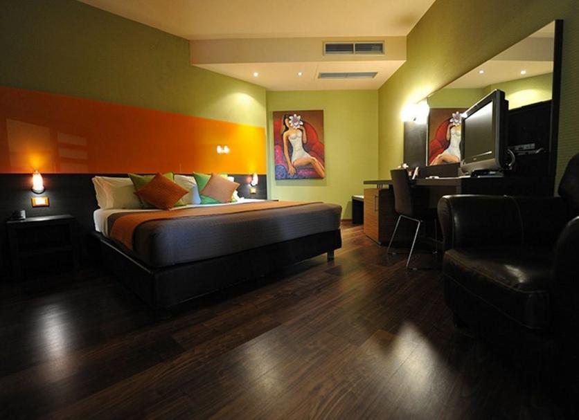 Bedroom Photo