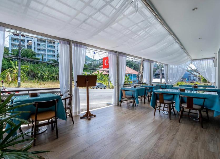 Restaurant Photo