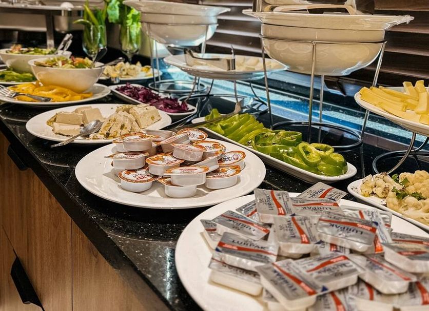 Buffet Photo