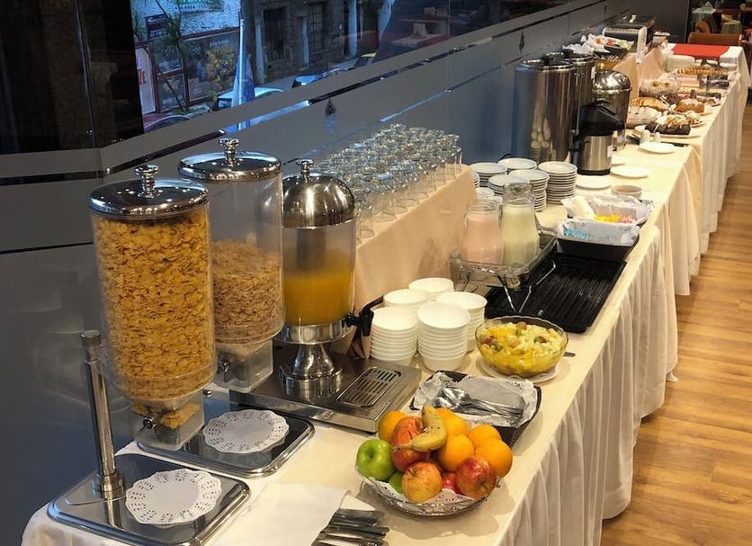 Buffet Photo