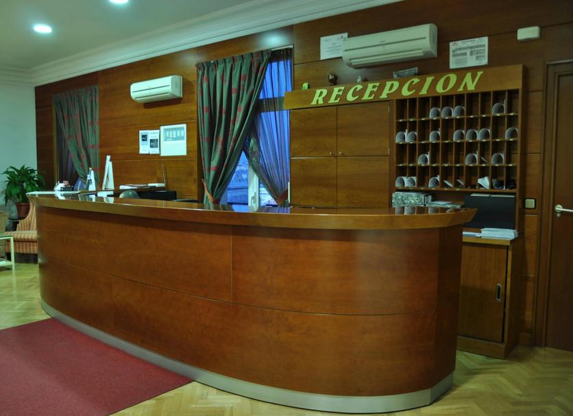 Front desk Photo