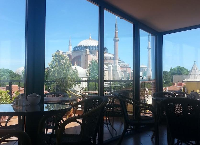 Dining room Photo