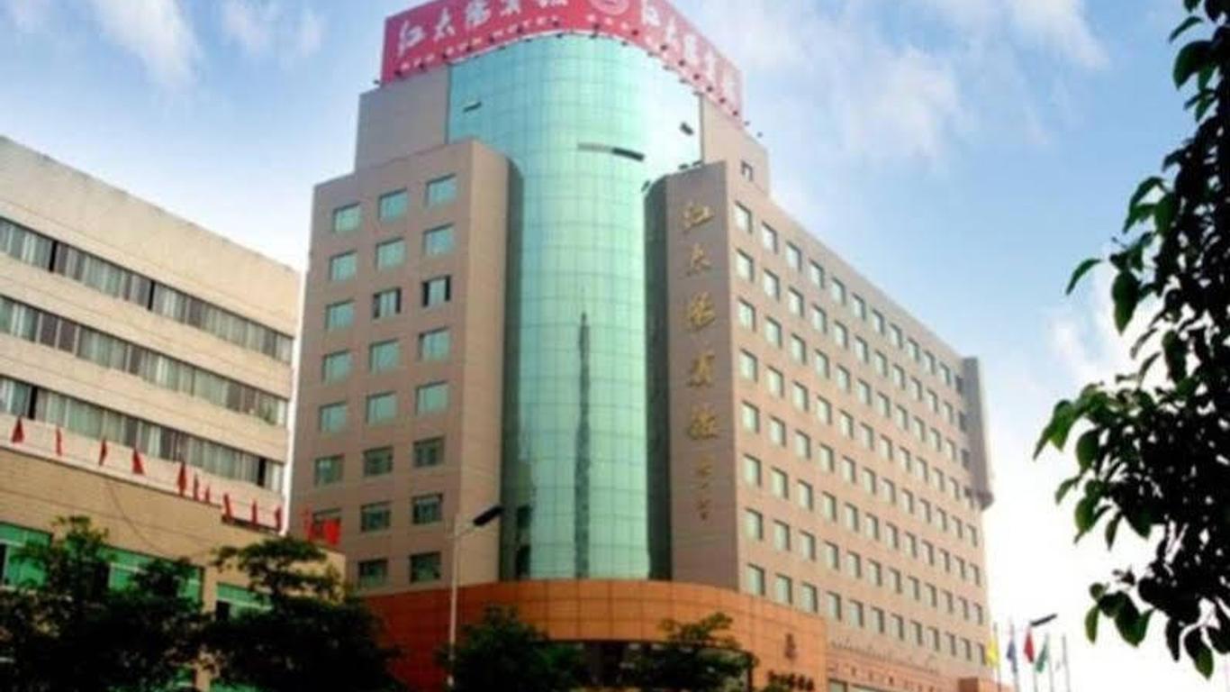 Red Sun Hotel
